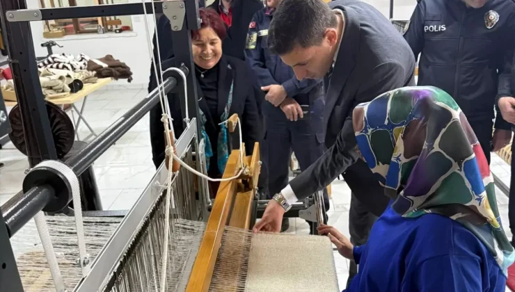 Kaymakam Akar, Boyalı Fengere Kadın Eli Tarımsal Kalkınma Kooperatifi’ni ziyaret etti