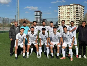 Kayseri Atletikspor zirve yarışında hata yapmadı