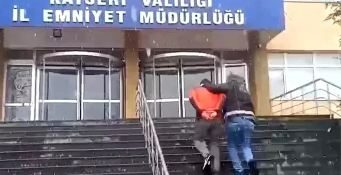 Kayseri’de kesinleşmiş hapis cezasıyla aranan 2 şahıs yakalandı
