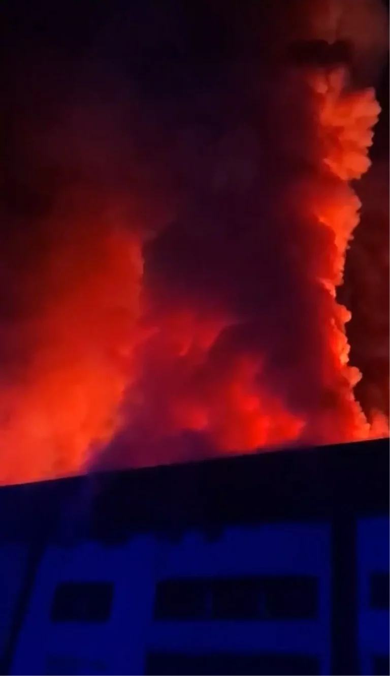 Kayseri’de mobilya atölyesinde yangın