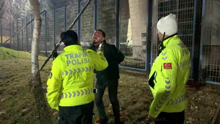 Kayseri’de polisin ‘dur’ ihtarına uymayarak, kaçan alkollü sürücü alkometreyi üflemek için direndi