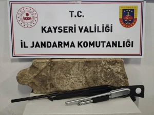 Kayseri’de Roma dönemine ait mezar steli ele geçirildi