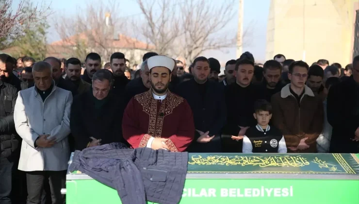 Kayseri’de silahlı kavgada hayatını kaybeden kişinin cenazesi defnedildi