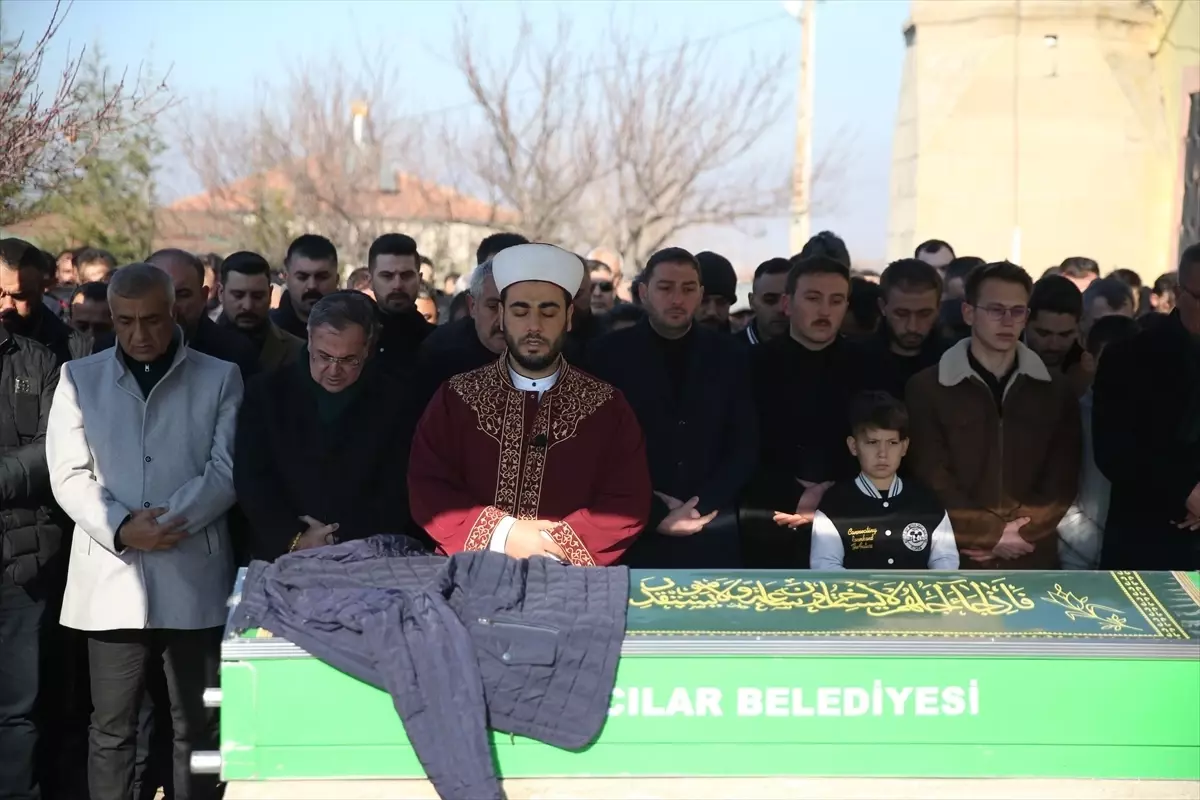 Kayseri’de silahlı kavgada hayatını kaybeden kişinin cenazesi defnedildi