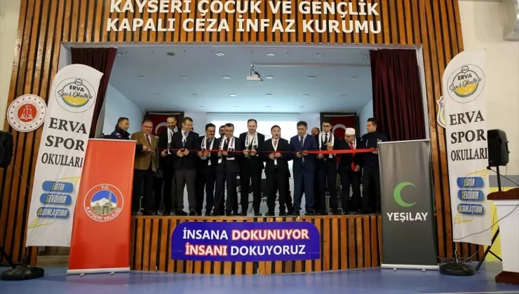 Kayseri’deki Çocuk Cezaevi’nde Yeşilay ERVA Spor Okulu açıldı