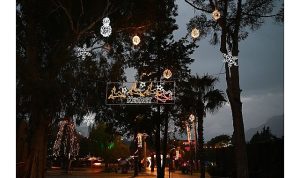 Kemer’de yılbaşı hazırlıkları tamamlandı