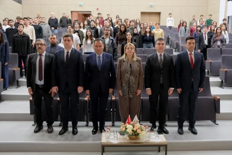 Kırklareli Üniversitesinde “Yargı ile yakın temas” konferansı düzenlendi