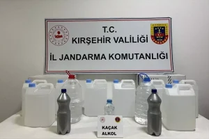 Kırşehir’de kaçak içki operasyonunda 2 zanlı yakalandı