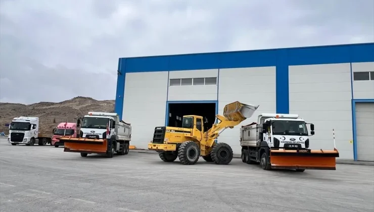 Kocasinan Belediyesi kar yağışına karşı önlemlerini aldı