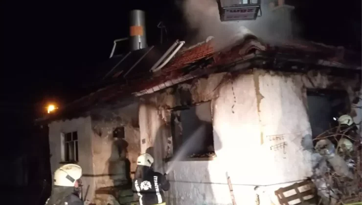 Konya’da çıkan ev yangınında 1 kişi öldü, 1 kişi yaralandı