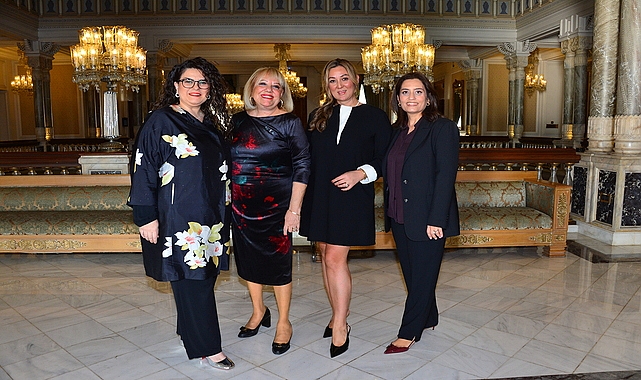 Kültürel Dönüşüm Derneği’nden Kültürel Hafızaya Bir Belgesel: Women In Bloom Lansmanı Çırağan Sarayı’nda Gerçekleşti