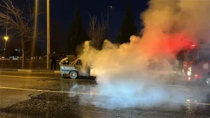 Kütahya’da seyir halindeki otomobil yandı