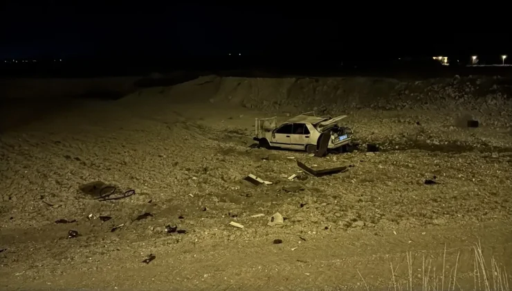 Kütahya’da tarlaya savrulan otomobilin sürücüsü yaralandı