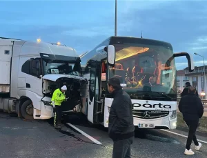 Kütahya’da Zincirleme Kaza: 3 Yaralı