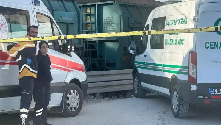 Malatya’da trenin çarptığı genç öldü