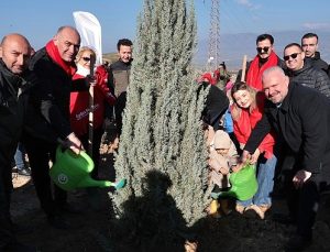 Menemen’de “İyi ki Doğdun Bebek Hatıra Ormanı” kuruldu