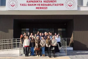 NEVÜ öğrencilerinden Huzurevi Yaşlı Bakım ve Rehabilitasyon Merkezi’ne ziyaret