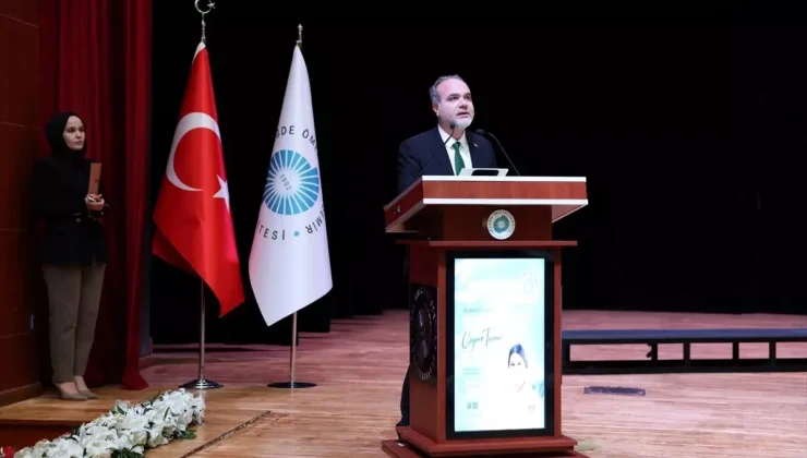 Niğde Ömer Halisdemir Üniversitesinde 39 diş hekimi öğrencisi beyaz önlük giydi