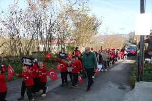 Of’ta, Sarıkamış şehitlerine saygı yürüyüşü yapıldı