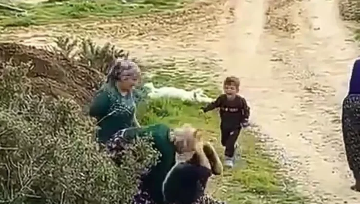 Oğlunun gözü önünde kuzenleri tarafından darbedildi; o anlar kamerada
