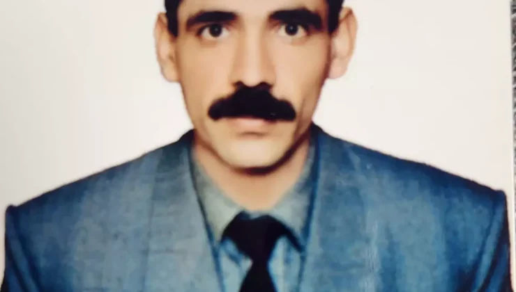 Park halindeki otomobilde, direksiyon başında ölü bulundu