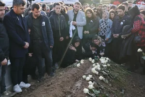 Şehzadeler Belediye Başkanı Gülşah Durbay toprağa verildi