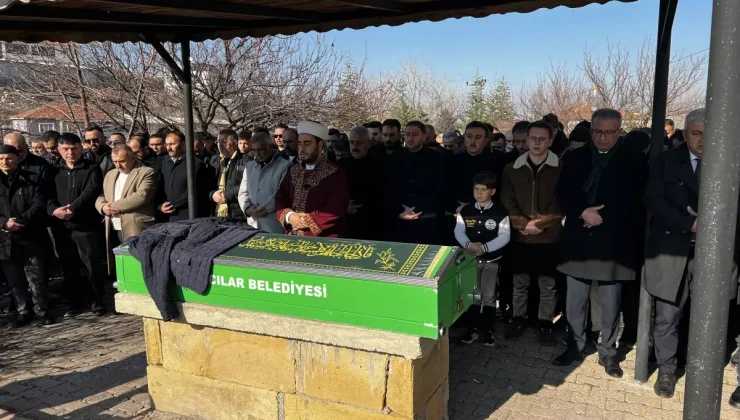 Silahlı kavgada öldürülmüştü; toprağa verildi