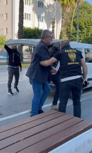 Tartıştığı 2 kişiyi tabancayla öldüren tekel bayi işletmecisi tutuklandı