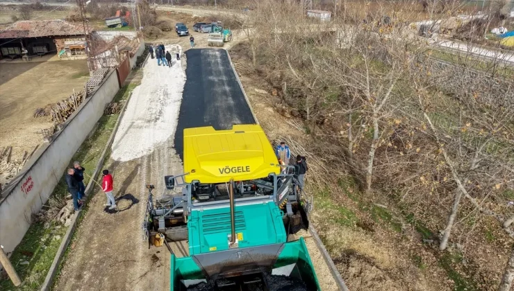 Taşköprü’de sıcak asfalt çalışması başladı