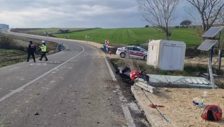 Tekirdağ’da tel çitlere çarpan motosikletteki 1 kişi öldü, 1 kişi yaralandı