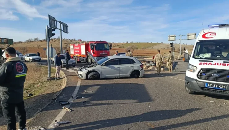 TIR’ın çarptığı otomobilin sürücüsü ağır yaralandı