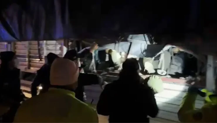 TIR’ın dorsesinde 31 kaçak göçmen yakalandı