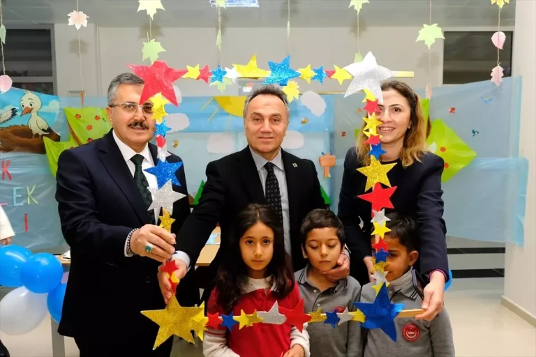 TOGÜ’de “Bir Varmış Bir Wİ-Fİ’ymiş: Dijital Hikayelerle Öğreniyoruz” sergisi açıldı