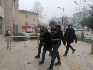 Tokat’ta bir kişiyi evinin önünde silahla öldüren zanlı tutuklandı