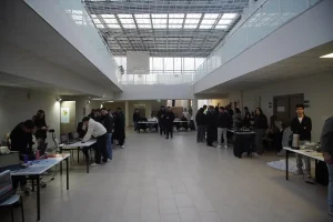 TÜ Teknik Bilimler Meslek Yüksekokulunda “Geleceği Tasarlayanlar” sergisi açıldı