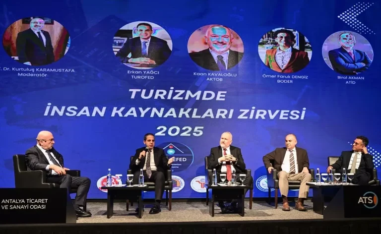 “Turizmde İnsan Kaynakları Zirvesi” Antalya’da düzenlendi