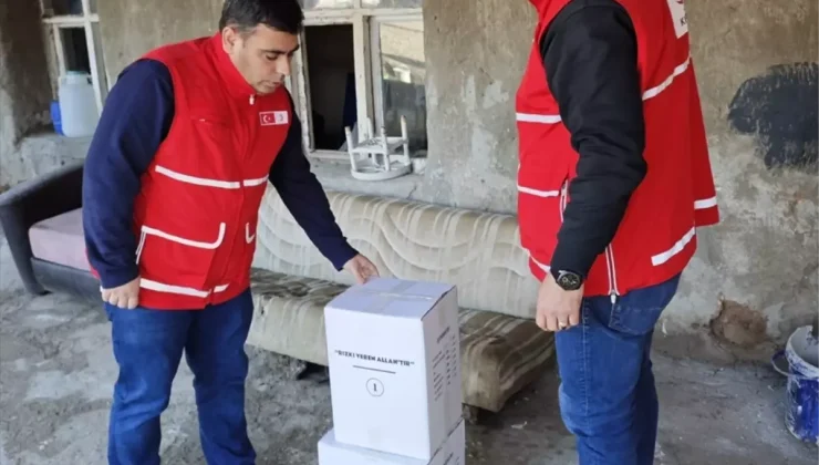 Türk Kızılay Sur Şubesi ihtiyaç sahibi ailelere yardımlarını sürdürüyor