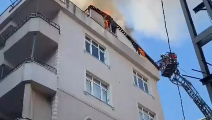 Tuzla’da 6 katlı binanın çatısında çıkan yangın söndürüldü