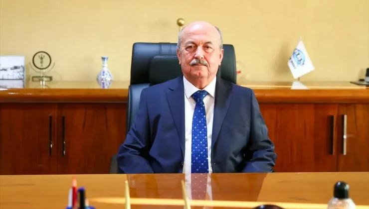 Uşak Üniversitesi Rektörü Demir göreve başladı