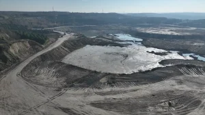 Uzmanlardan Arnavutköy’deki Mavi Göl için “korunabilirdi” eleştirisi