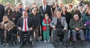 “Her Gün, Bir Ve Beraberiz”