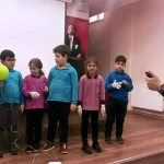 Yazar Gönen, mezun olduğu ilkokulda öğrencilerle buluştu