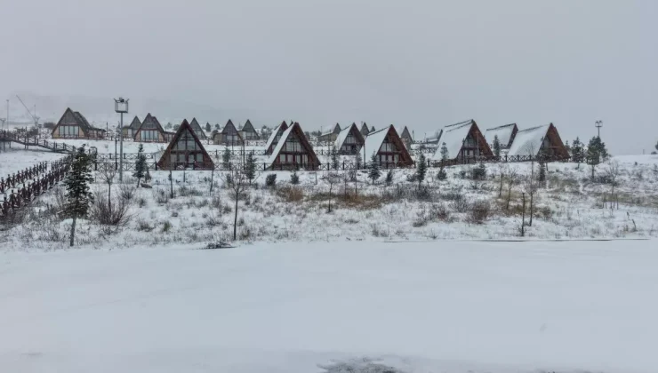 Yıldız Dağı, kar yağışıyla beyaza büründü