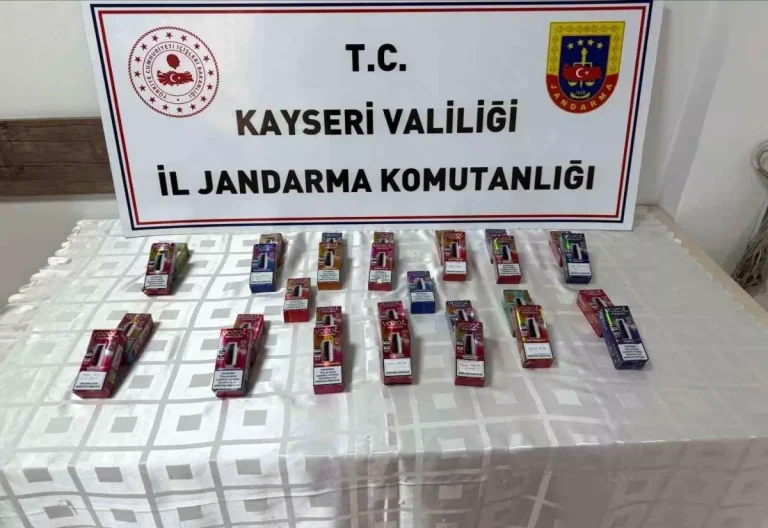 Yol kontrolünde 930 paket kaçak sigara ele geçirildi