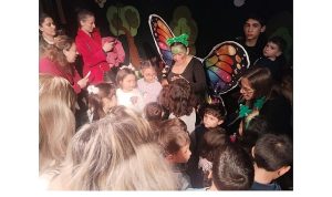 Ayvalık Belediye Tiyatrosu’nun Yeni Çocuk Oyununa Yoğun İlgi