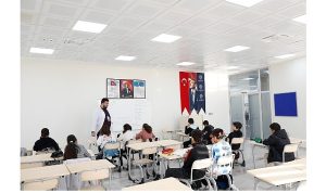 Başkan Çerçioğlu’nun Destekleriyle Her Yaştan Vatandaş İngilizce Öğreniyor