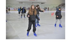 Başkan Dutlulu’dan Öğrencilere Karne Hediyesi