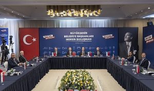 CHP’li Büyükşehir Belediye Başkanları Mersin’de buluştu