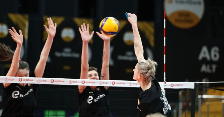 Eczacıbaşı Dynavit, VakıfBank Deplasmanına Çıkıyor