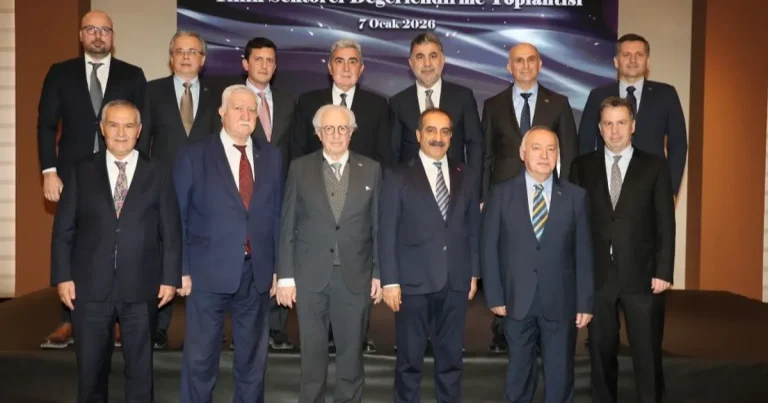 Ege İhracatçı Birlikleri’nden 2025 Değerlendirmesi: “Bu Yıl Büyüme Değil, Dayanıklılık Yılıydı” 